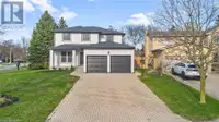17 BARBICAN Trail St. Catharines, Ontario