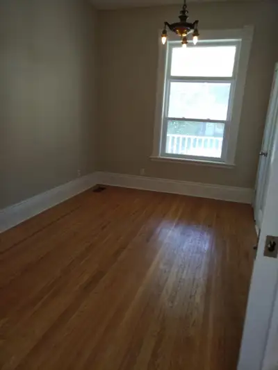 2 BR Peterborough Downtown