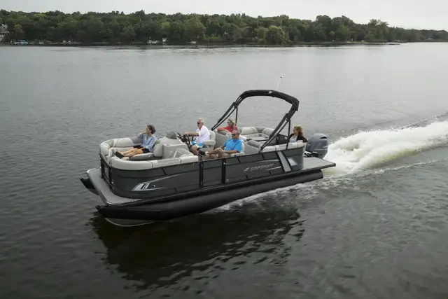 2025 Starcraft EXS-3 in Powerboats & Motorboats in Saskatoon - Image 2