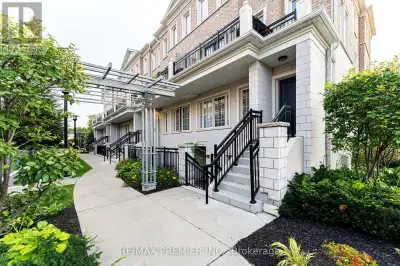 B02 - 26 BRUCE STREET Vaughan (East Woodbridge), Ontario