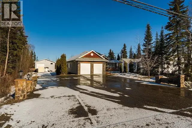 5202 CHIEF LAKE ROAD Prince George, British Columbia in Houses for Sale in Prince George - Image 4