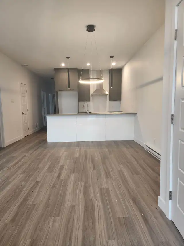 6 1/2 - Style condo à Rock-Forest in Long Term Rentals in Sherbrooke - Image 6