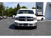SLT|V8|4x4|Power Driver Seat 2023 Ram 1500 Classic SLT SLT|V8|4x4|Power Driver Seat Bright White Cle... (image 3)