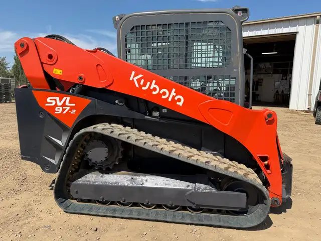 2024 KUBOTA SVL97-2 in Heavy Equipment in Lloydminster - Image 3