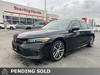 Boasting Honda’s renowned reliability and an impressive suite of premium features, this 2022 Honda C...