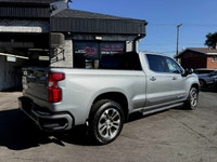 2023 CHEVROLET SILVERADO 4WD 6.2L CREW CAB HIGH COUNTRY EN SUPERBE CONDITION MECANIQUE ET ESTHETIQUE... (image 7)