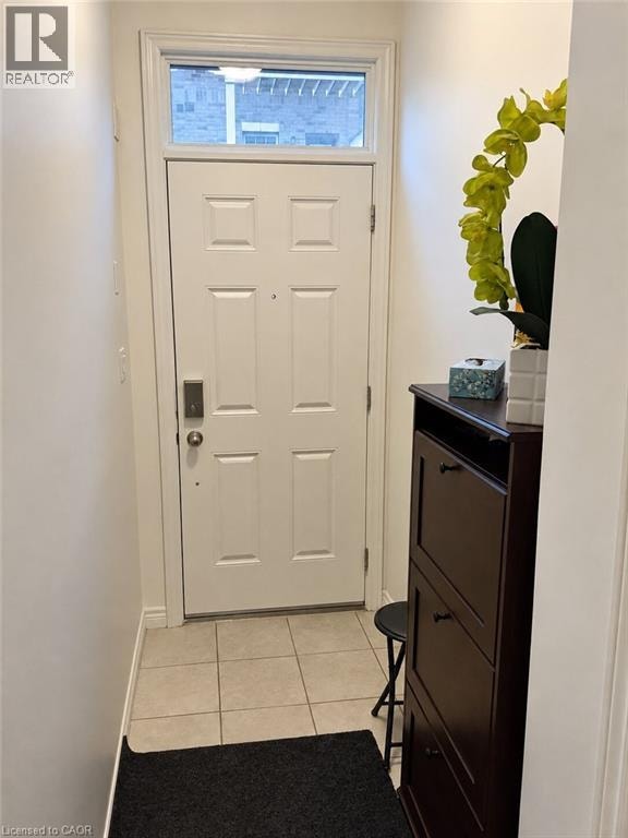 9 HYDE PARK Mews Kitchener, Ontario 2