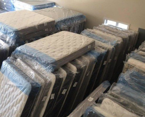 ⚜️ AWESOME KING QUEEN DOUBLE AND SINGLE SIZE USED MATTRESSES in Beds & Mattresses in Delta/Surrey/Langley - Image 2