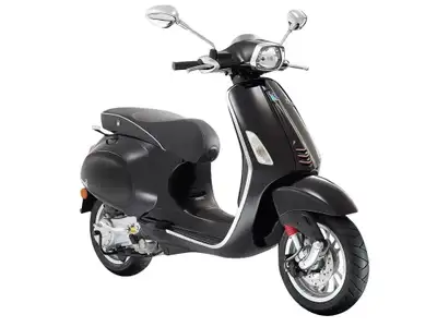 Laval Moto 2023 Vespa SPRINT 50 ( 2 ANS GARANTIE ) RESERVE LE VOTRE PAR TELEPHONE POUR AVRIL Fin de...