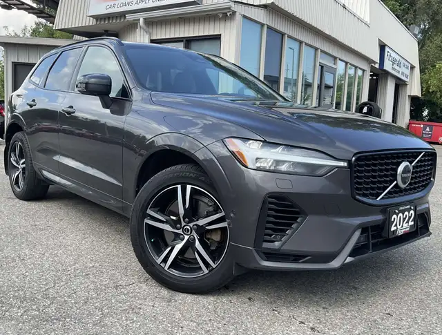 2022 Volvo XC60 R-Design