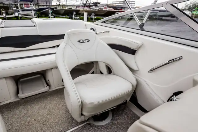 2009 Glastron GT185 in Powerboats & Motorboats in Rimouski / Bas-St-Laurent - Image 14