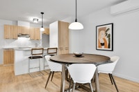 Dans le secteur revitalisé de la rue Buntin, près de la baie St-François, Vivaxcès Valleyfield vous... (image 1)