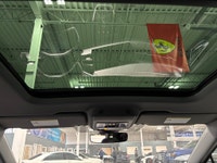 **SPRING SPECIAL!** FULLY ELECTRIC, FEATURING : QUATTRO AWD, PANORAMIC ROOF, MULTI DRIVE MODES, HIGH... (image 8)