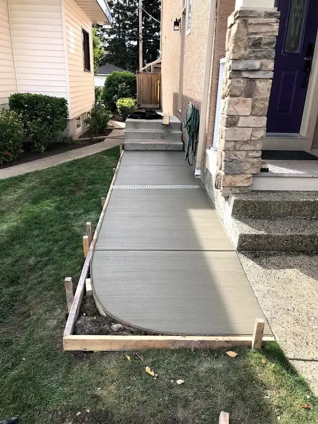 Concrete, Driveway, Patio, Concrete finisher ☎️ 6474944644 in Other in City of Toronto - Image 4