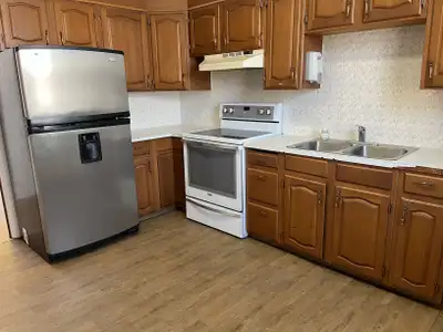 2 Bed 1.5 Bath Unit in Red Deer, AB Professionally Managed by Magnum York Property Management Ltd. S...