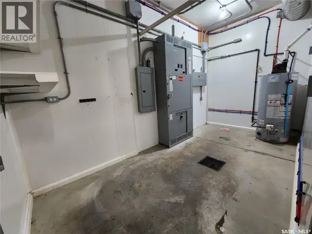 303 N Railway AVENUE Morse, Saskatchewan in Commercial & Office Space for Sale in Moose Jaw - Image 35