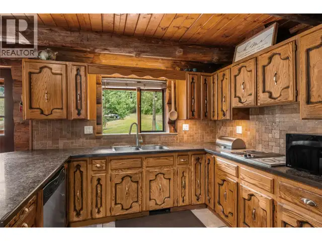 601 Yellowhead Highway S McLure, British Columbia in Houses for Sale in Kamloops - Image 12