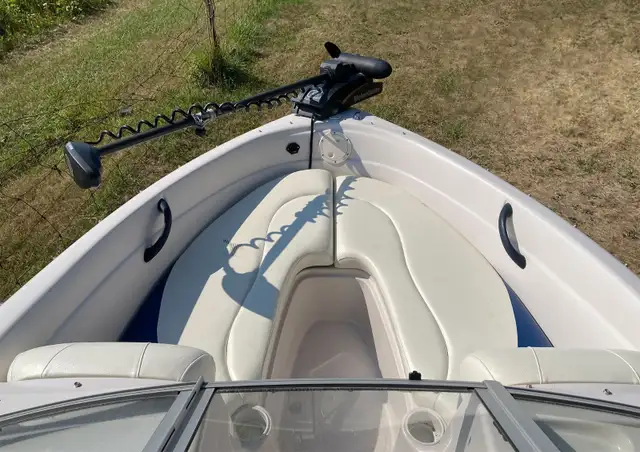 2007 Tahoe Q4, Mercruiser 4.3L and Trailer in Powerboats & Motorboats in Oshawa / Durham Region - Image 4