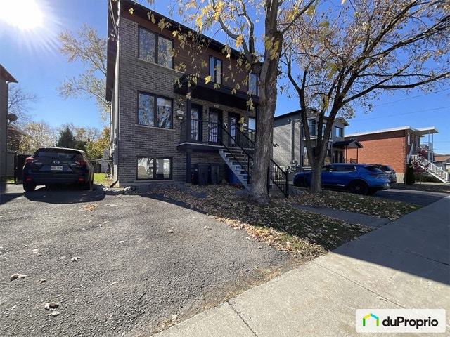 $450,000 - Condominium for sale in Longueuil (Vieux-Longueuil) — photo 1