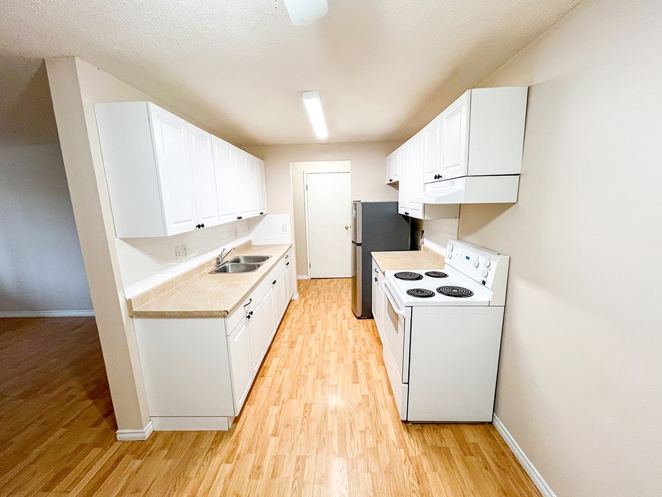 Penticton Main Street Area Apartment For Rent 4