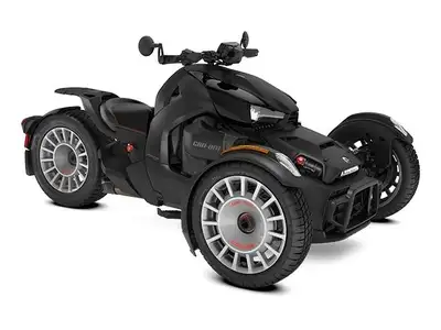 Can-Am RYKER RALLY EDITION (900 ACE) 2026 Un trois-roues conçu pour l’aventure, offrant une conduite...