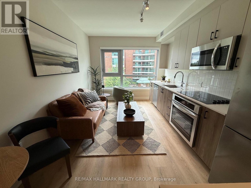 306 - 275 CARLING AVENUE Ottawa, Ontario 2