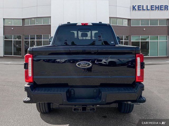 2025 Ford Super Duty F-250 SRW LARIAT dans Autos et camions  à Brandon - Image 4