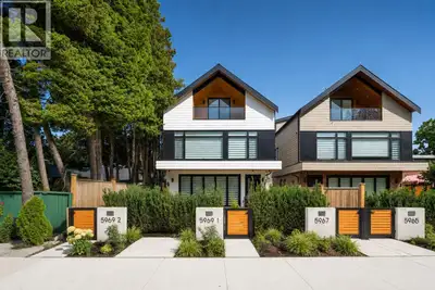 This South Granville luxury duplex offers 1,998 sqft designed to feel like a true detached home. Har...