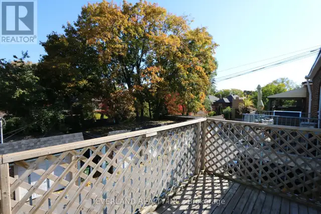 202 - 1753 BAYVIEW AVENUE Toronto (Leaside), Ontario in Long Term Rentals in City of Toronto - Image 14