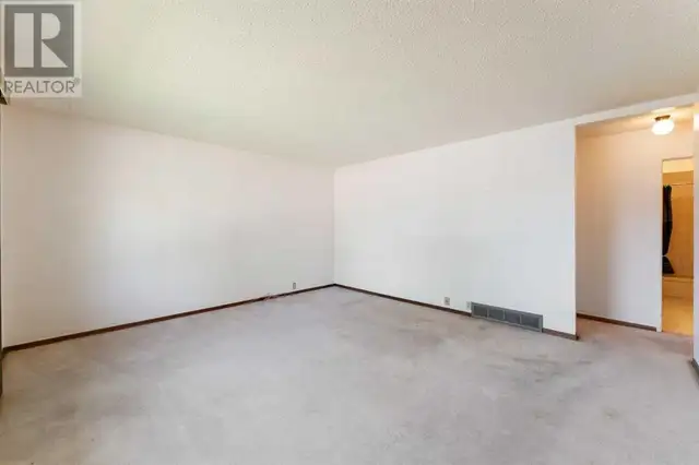 1015 Lysander Drive SE Calgary, Alberta62864758665858123