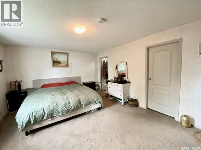 114 3 STREET E Carnduff, Saskatchewan in Houses for Sale in Regina - Image 19