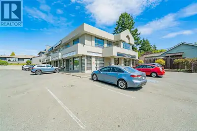 Rare Strata Office Investment opportunity in a prime location, priced SHARPLY at $359,900, this is y...