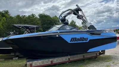 MLM - Muskoka Region The 2024 Malibu M220 Wakeboard Boat stands as a testament to Malibu’s relentles...