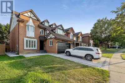 Welcome to John Body Fully Furnished 5 +1 Bedrooms & 5 Full Bathrooms Detached 2.5 Storeys House in...