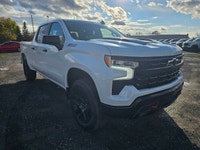 2024 Chevrolet Silverado 1500 LT Trail Boss with only 24,721 km. Clean history with no accidents See... (image 3)