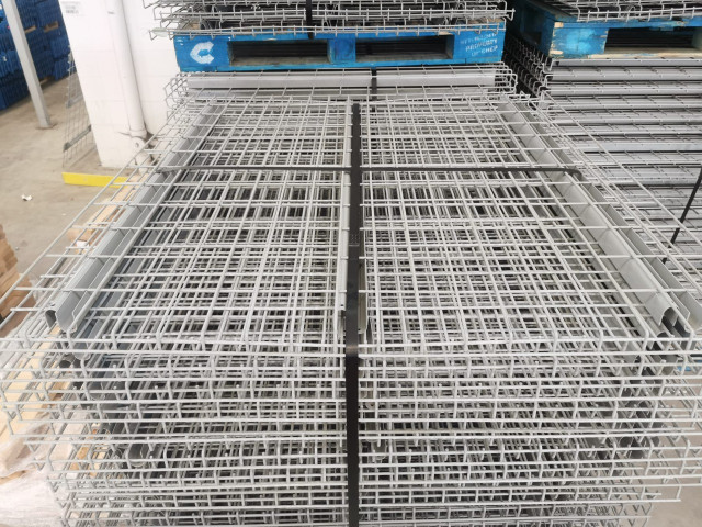 USED 42" X 46" WIRE MESH DECK - PALLET RACKING in Industrial Shelving & Racking in Mississauga / Peel Region - Image 2