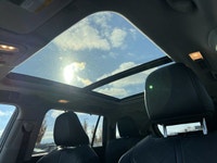 No Accidents - 360 Backup Camera - Keyless Ignition - Panoramic Sunroof - Parking Sensors The 2022 T... (image 6)