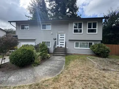 Welcome to this beautifully renovated 6-bedroom, 3-bathroom home, offering a perfect blend of modern...