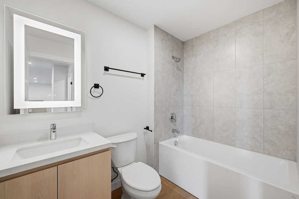 2 Bedroom + Den Apartment 3