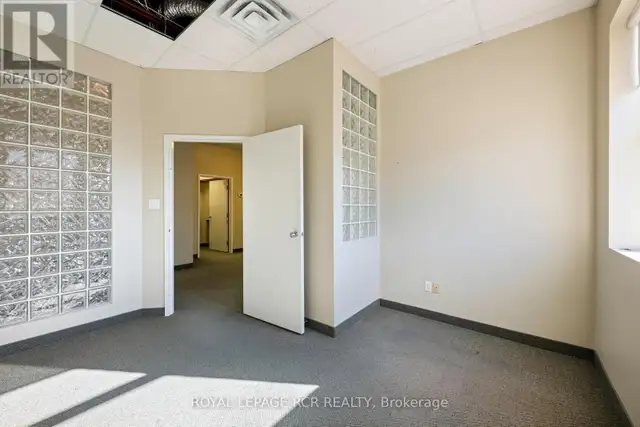 205 - 190 BROADWAY Orangeville, Ontario in Commercial & Office Space for Rent in Oakville / Halton Region - Image 14