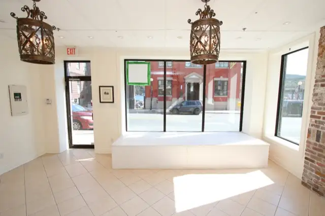 COMMERCIAL RENTAL SPACE- WATER STREET63008310576515121