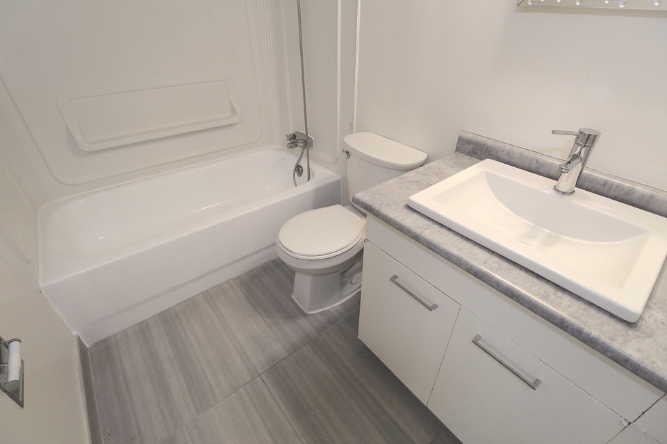 Coronation Park Apartment For Rent 3