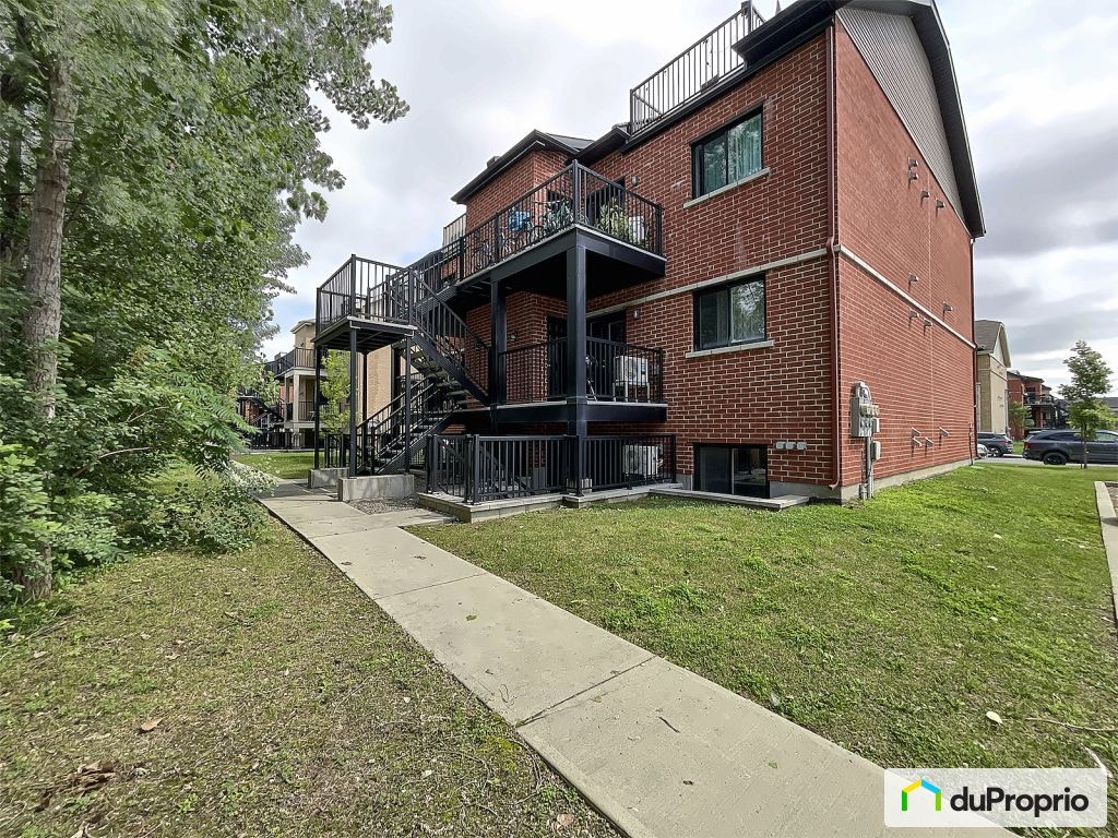 $1,350,000 - Triplex for sale in Ste-Rose — photo 2