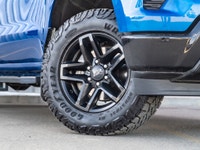 Carget Supercentre is proud to present this 2022 Chevrolet Silverado 1500 Trailboss! EXTERIOR: GLACI... (image 3)