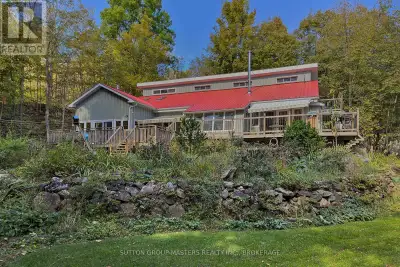 Welcome to 3595 Moore Farm Lane. Located 20min north of the 401 and just off Hwy 38 is a true lifest...