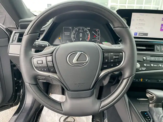 2024 Lexus ES 350 Premium / Cuir / Toit ouvrant / Camera Bien Éq in Cars & Trucks in Laval / North Shore - Image 23