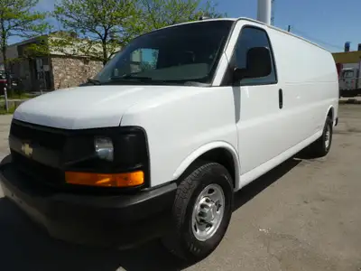 NEW ARRIVAL, 4.8 V8, PW WINDOWS, PW LOCKS, TILT, CRUISE, PW mirrors SOLID BODY, NO MAJOR RUST, A/C,...
