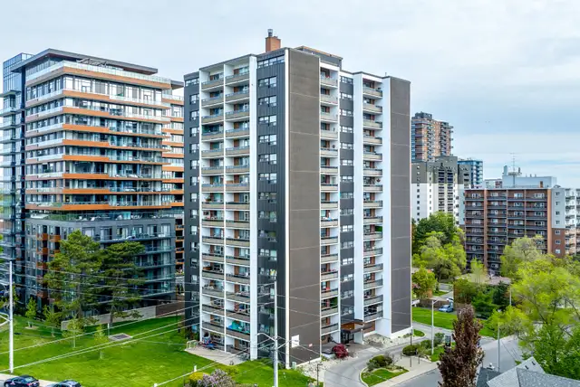 1 Bedroom Apartment for Rent - 30 High Street East in Long Term Rentals in Mississauga / Peel Region - Image 17