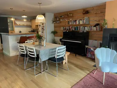 Grand condo à louer du 15 decémbre au 29 décembre., View more