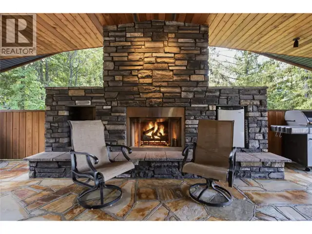 102 SANDNER Road Christina Lake, British Columbia in Houses for Sale in Penticton - Image 22